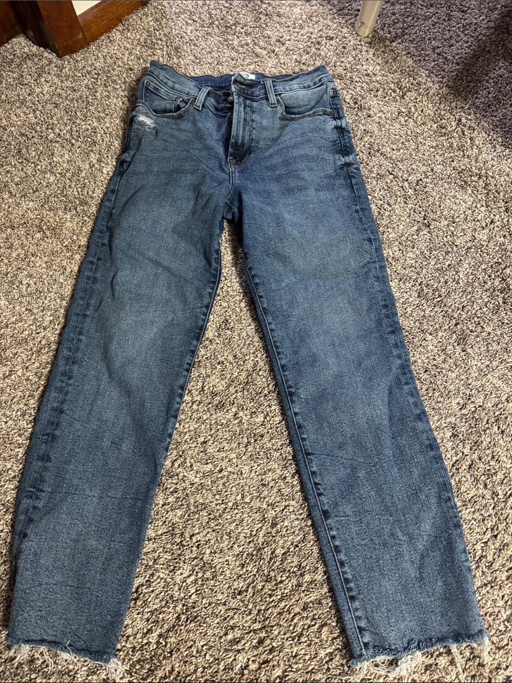 Kensie Straight Leg Jeans in Medium Blue Wash